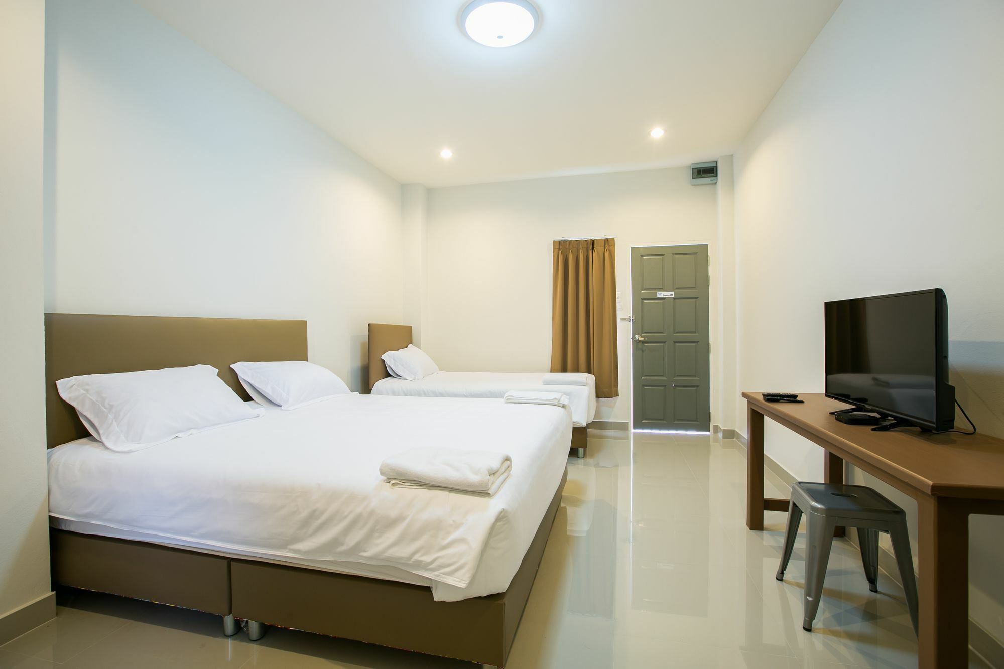 J-House Phetchaburi Aparthotel Eksteriør bilde